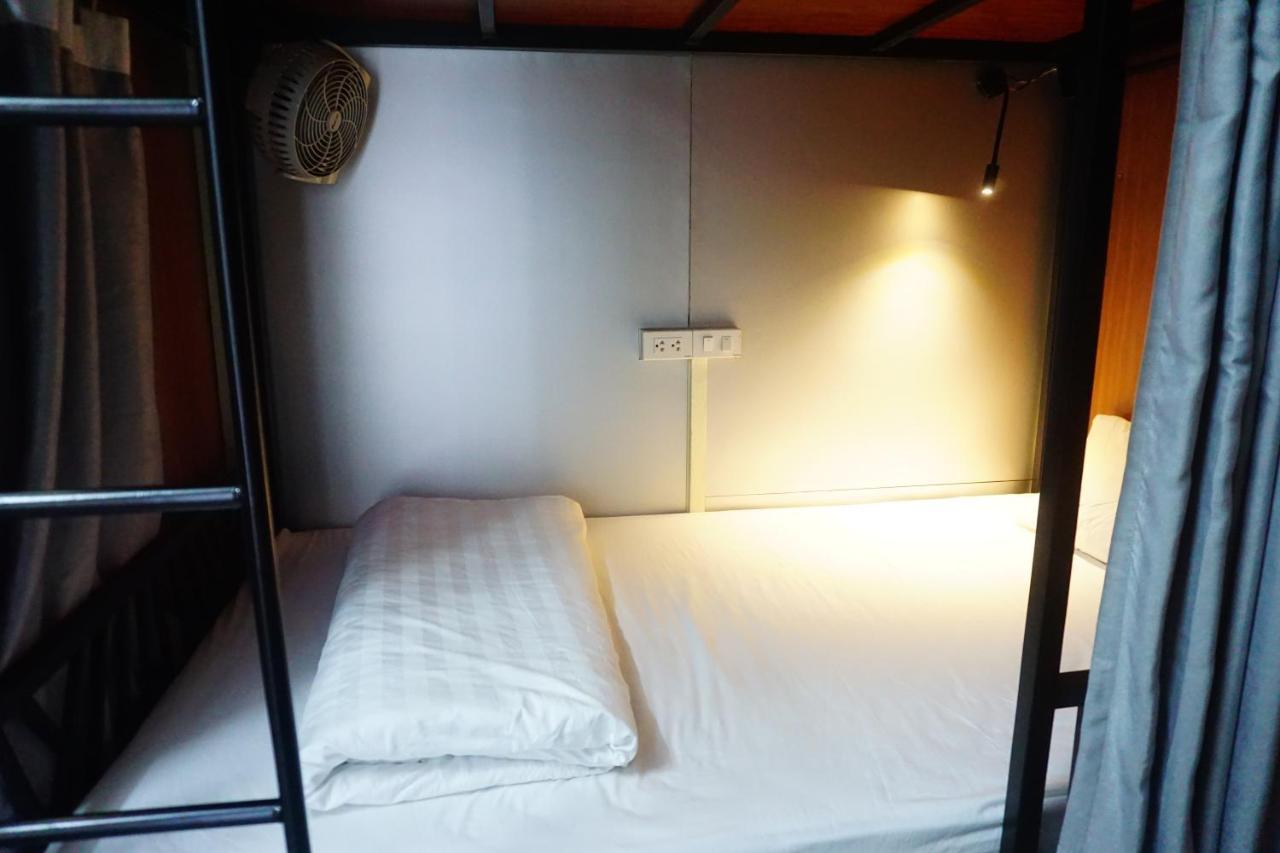 Nusmile'S Hostel And Travel Hanoi Exterior photo