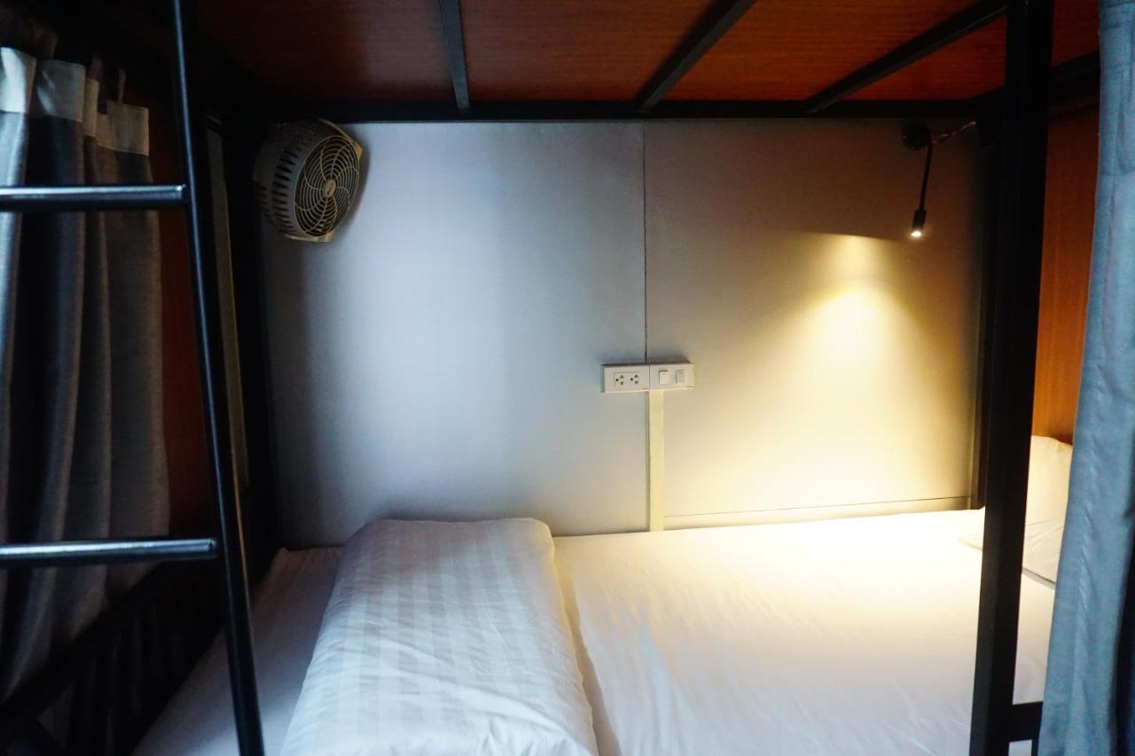 Nusmile'S Hostel And Travel Hanoi Exterior photo